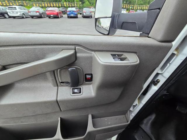 2017 Chevrolet Express Cutaway Work Van