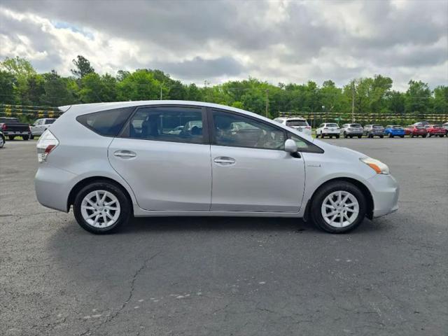 2013 Toyota Prius v Two