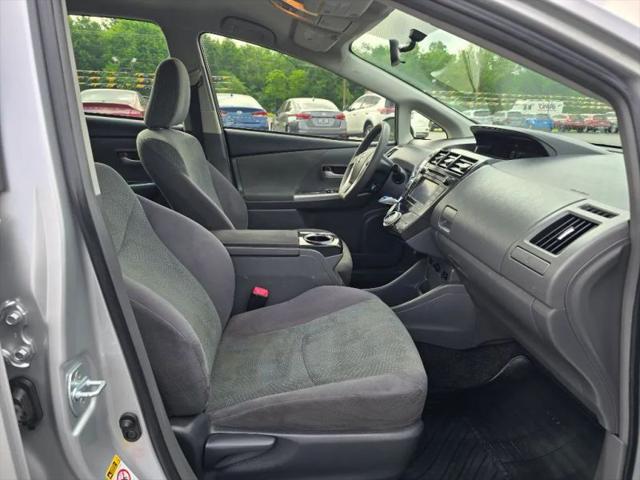 2013 Toyota Prius v Two