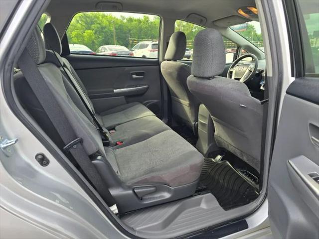 2013 Toyota Prius v Two