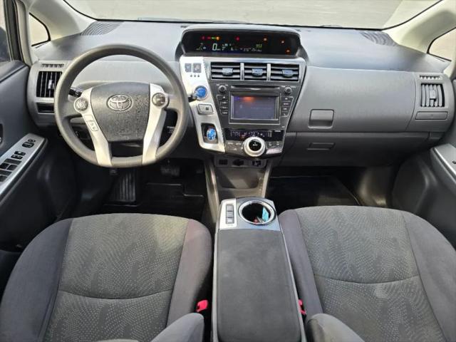 2013 Toyota Prius v Two