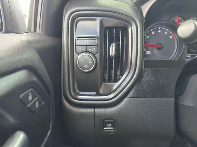 2020 Chevrolet Silverado 1500 2WD Crew Cab Short Bed Custom