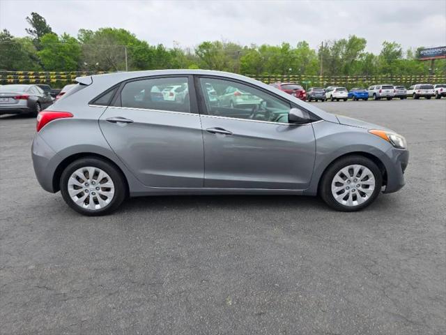 2017 Hyundai Elantra GT Base
