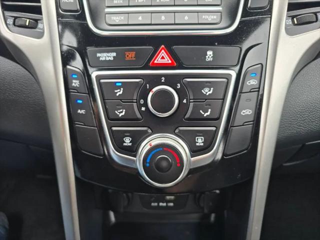 2017 Hyundai Elantra GT Base