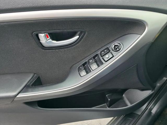 2017 Hyundai Elantra GT Base