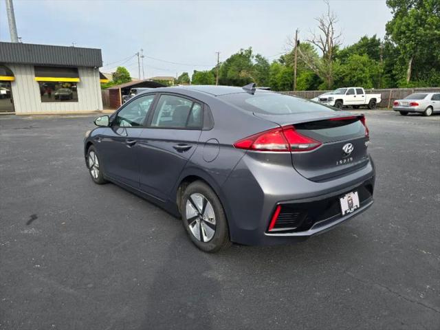 2018 Hyundai IONIQ Hybrid Blue