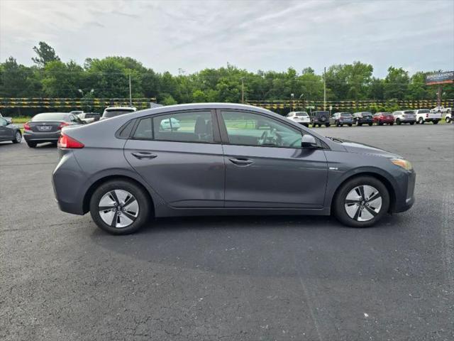 2018 Hyundai IONIQ Hybrid Blue