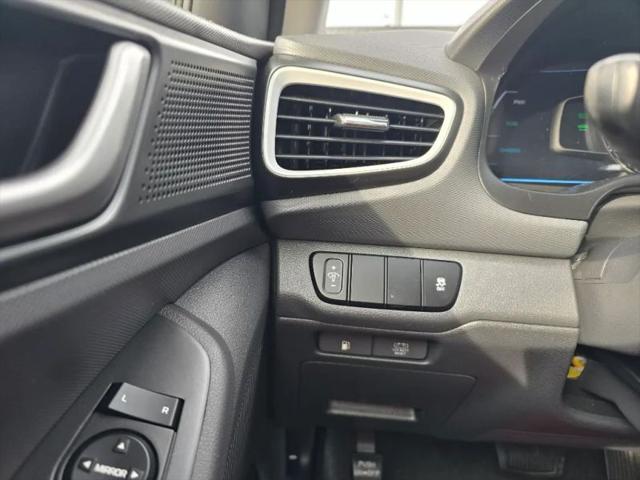 2018 Hyundai IONIQ Hybrid Blue