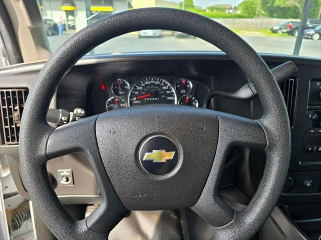 2019 Chevrolet Express Cutaway 4500 4500 Van