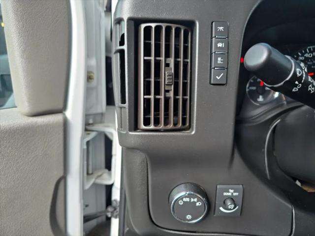 2019 Chevrolet Express Cutaway 4500 4500 Van