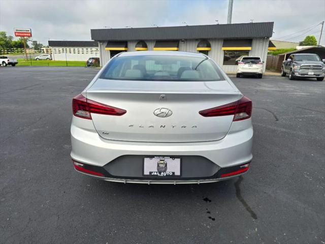 2019 Hyundai Elantra SE
