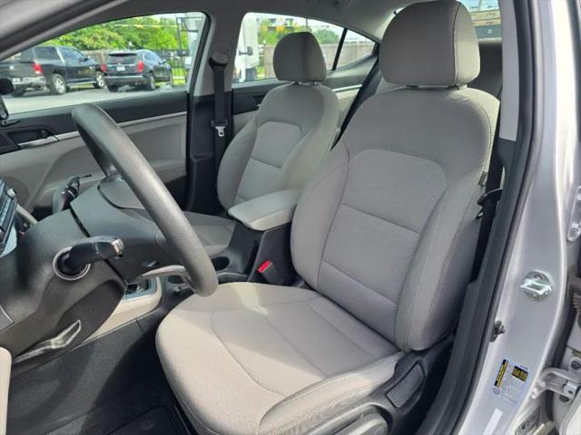 2019 Hyundai Elantra SE