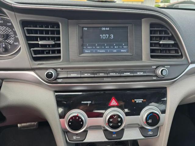 2019 Hyundai Elantra SE