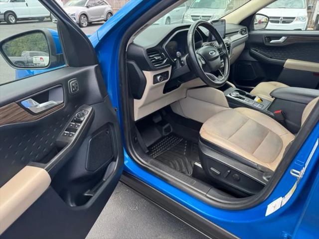 2020 Ford Escape Titanium