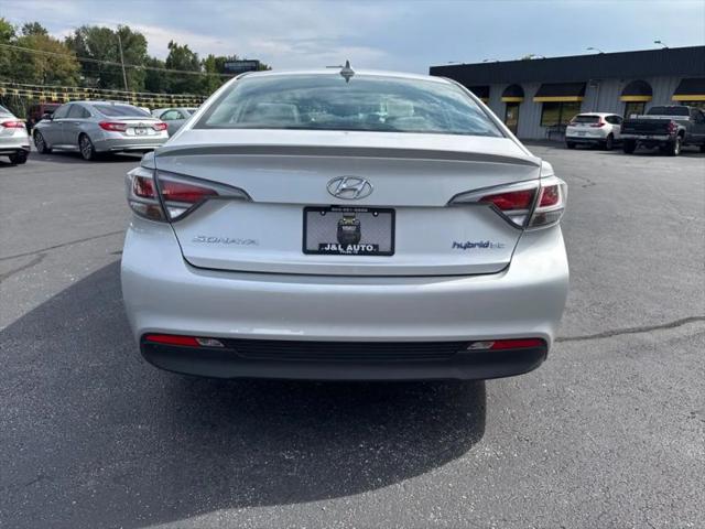 2016 Hyundai Sonata Hybrid SE