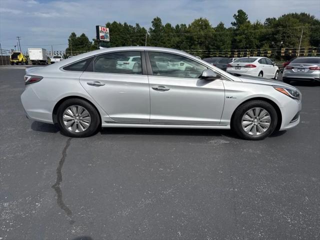 2016 Hyundai Sonata Hybrid SE