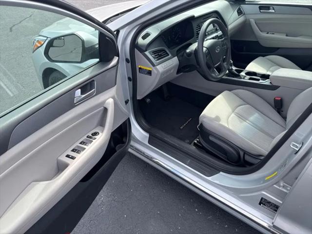 2016 Hyundai Sonata Hybrid SE