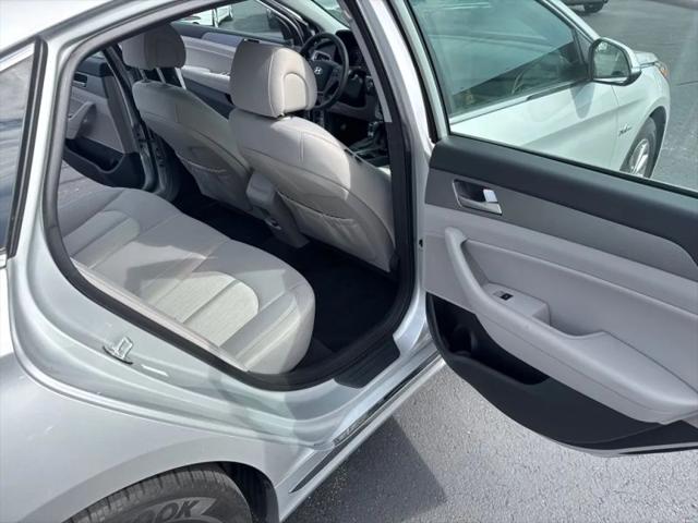 2016 Hyundai Sonata Hybrid SE