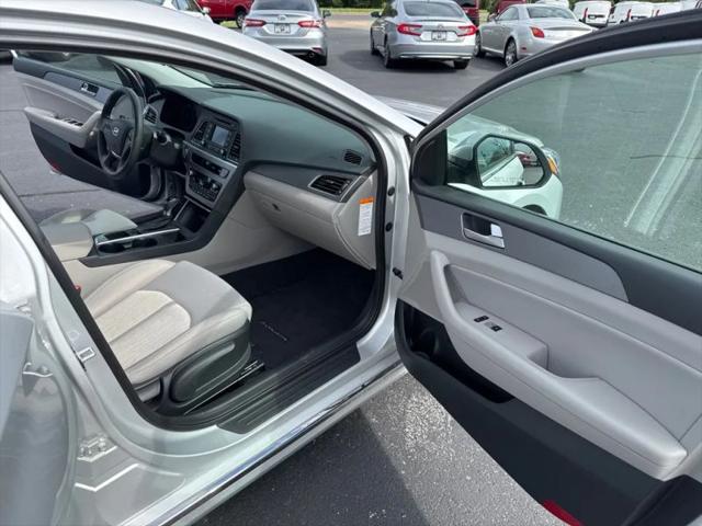 2016 Hyundai Sonata Hybrid SE