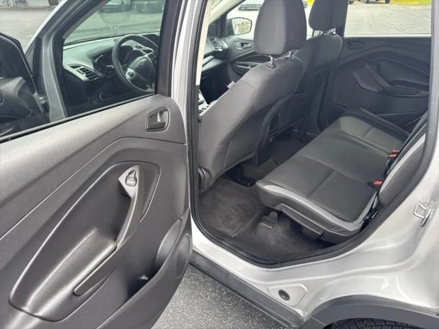 2016 Ford Escape S
