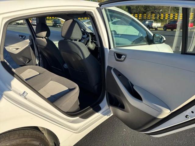2020 Hyundai IONIQ Hybrid Blue