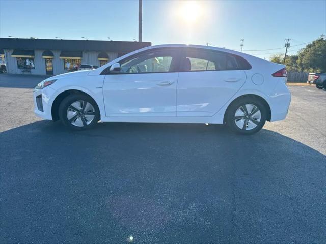 2020 Hyundai IONIQ Hybrid Blue