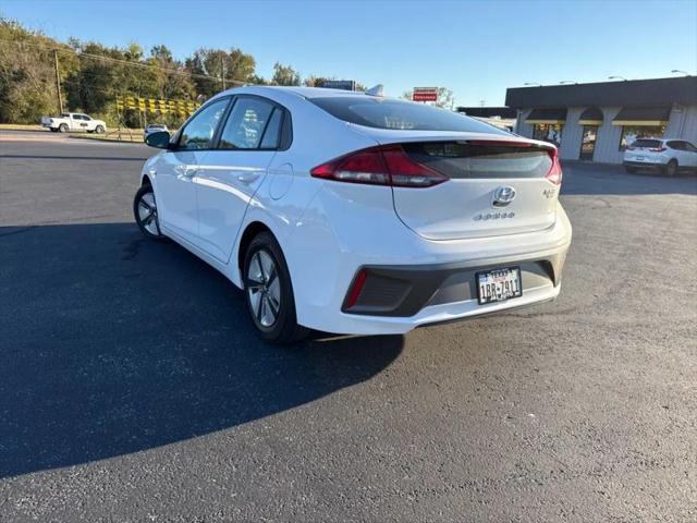 2020 Hyundai IONIQ Hybrid Blue