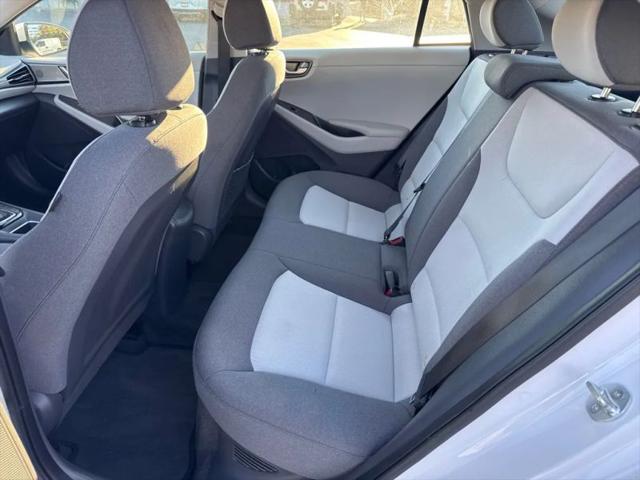2020 Hyundai IONIQ Hybrid Blue