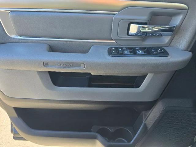 2017 Ram 1500 Lone Star Crew Cab 4x2 5'7" Box