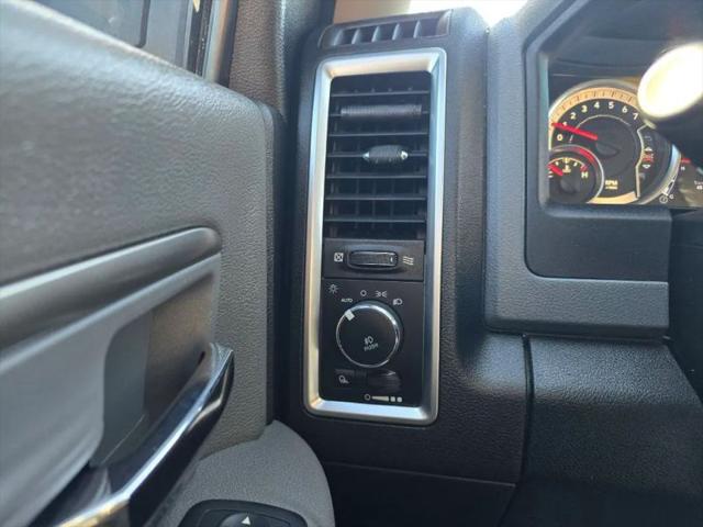 2017 Ram 1500 Lone Star Crew Cab 4x2 5'7" Box