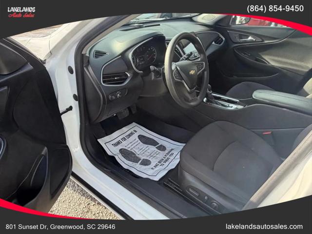 2022 Chevrolet Malibu FWD LT