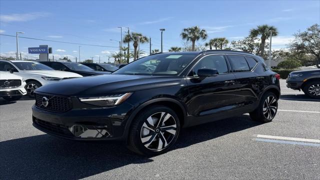 2026 Volvo XC40 Ultra, B5 AWD Gas (mild hybrid), Dark