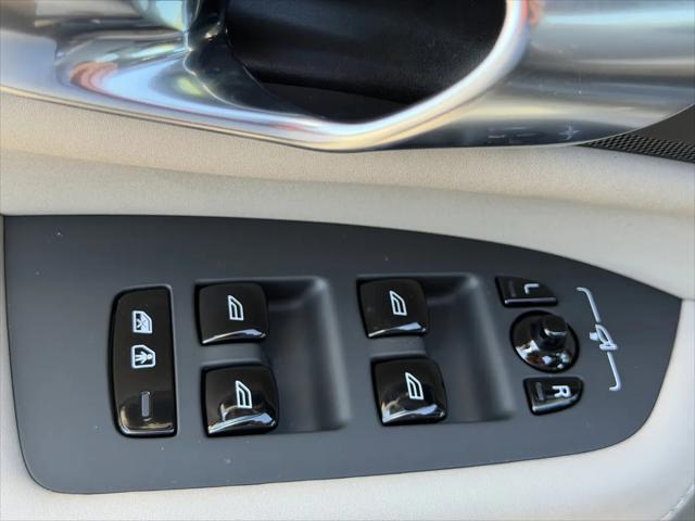 2026 Volvo XC90 Plus, B6 AWD Gas (mild hybrid), Gasoline, Bright, 7 Seats