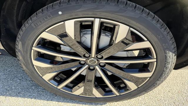 2026 Volvo XC90 Plus, B6 AWD Gas (mild hybrid), Gasoline, Bright, 7 Seats