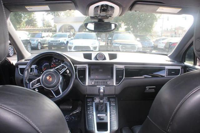 2017 Porsche Macan Base