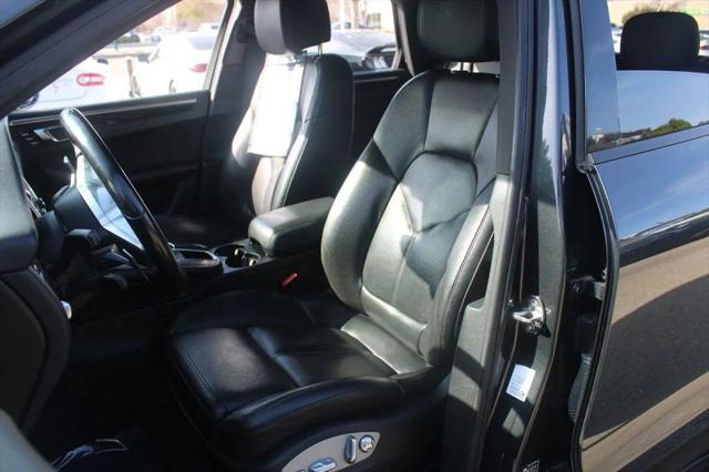 2017 Porsche Macan Base