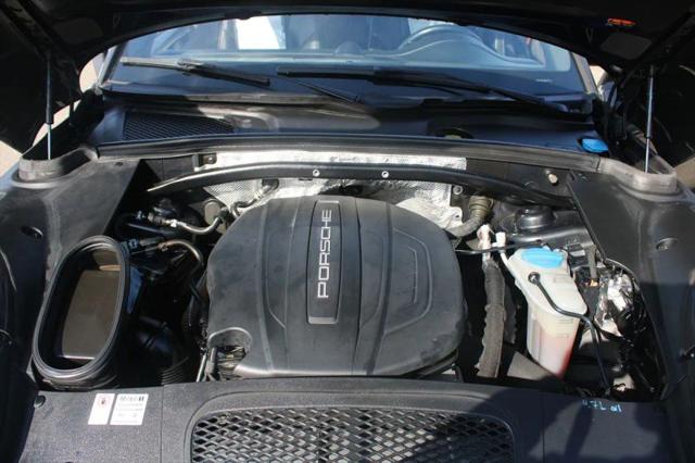 2017 Porsche Macan Base