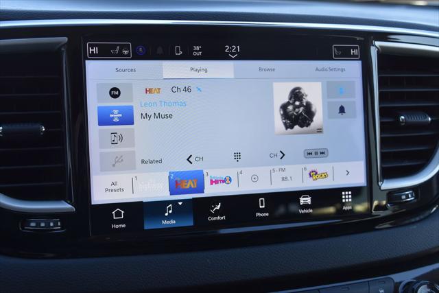 2024 Chrysler Pacifica Touring L