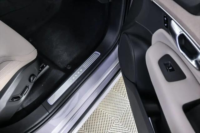 2026 Volvo XC90 Plus, B6 AWD Gas (mild hybrid), Gasoline, Bright, 7 Seats