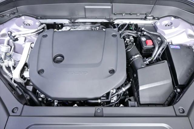 2026 Volvo XC90 Plus, B6 AWD Gas (mild hybrid), Gasoline, Bright, 7 Seats