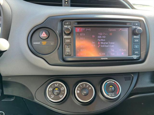 2015 Toyota Yaris LE