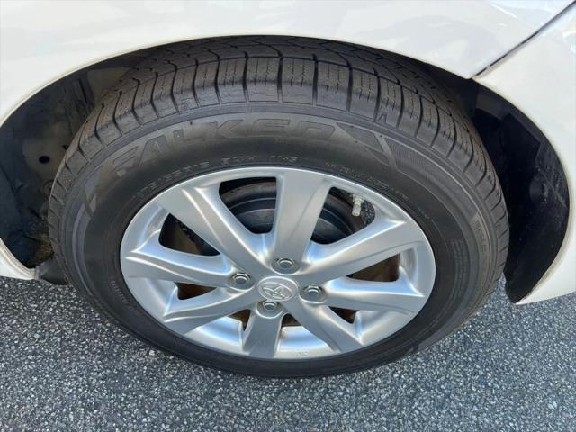 2015 Toyota Yaris LE