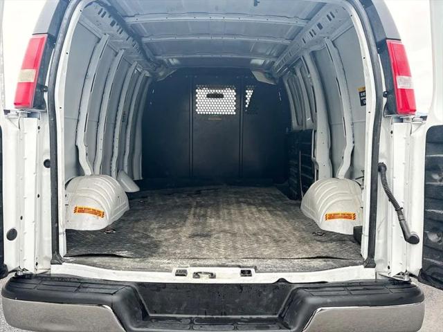 2025 Chevrolet Express Work Van