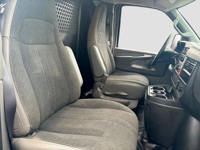 2025 Chevrolet Express Work Van