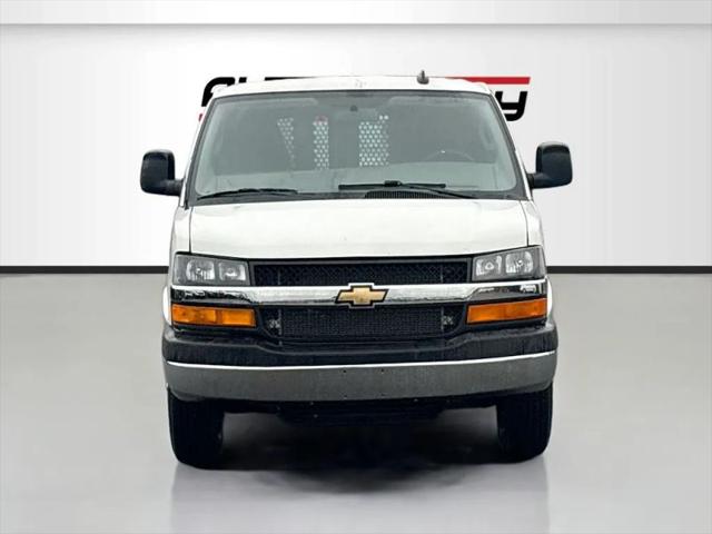 2025 Chevrolet Express Work Van