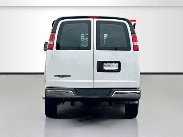 2025 Chevrolet Express Work Van