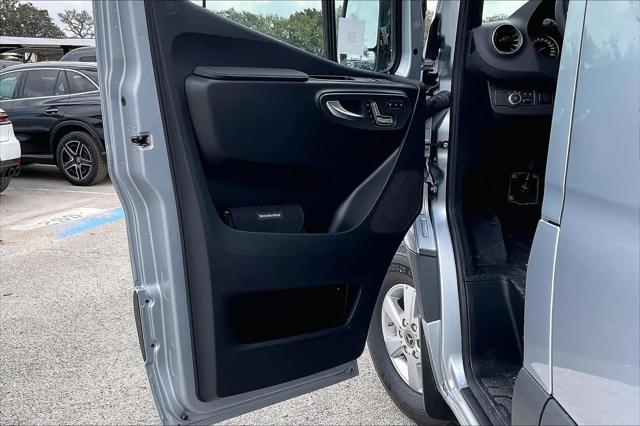 2026 Mercedes-Benz Sprinter 2500 Standard Roof 4-Cyl Diesel