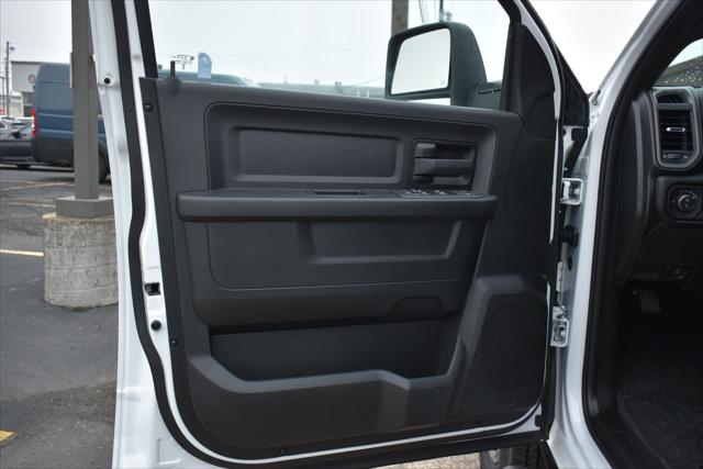 2026 Ram 3500 Tradesman Crew Cab 4x4 8' Box