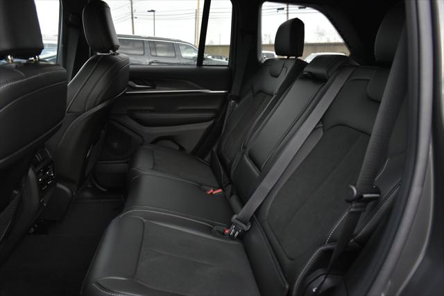 2026 Jeep Grand Cherokee Altitude 4x4