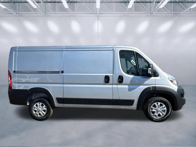 2026 Ram ProMaster Cargo Van SLT Low Roof 136" WB